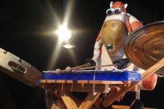 La extraordinaria historia de la vaca Margarita: Teatro de títeres para niños en Murcia